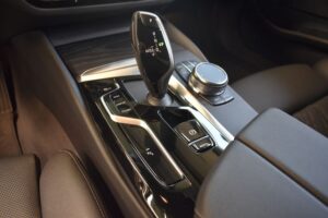 BMW 520d Limo xDrive Automatik Laser LiveCo HUD 19"