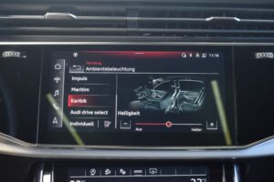 Audi Q8 50TDI Quattro S Line MatrixHD Pano B&O AHK 22
