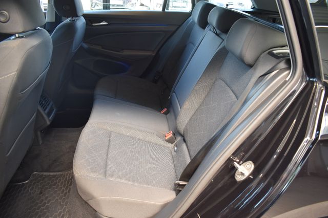 Volkswagen Golf VIII Variant 2.0TDI Schalter LED VirtC. ACC