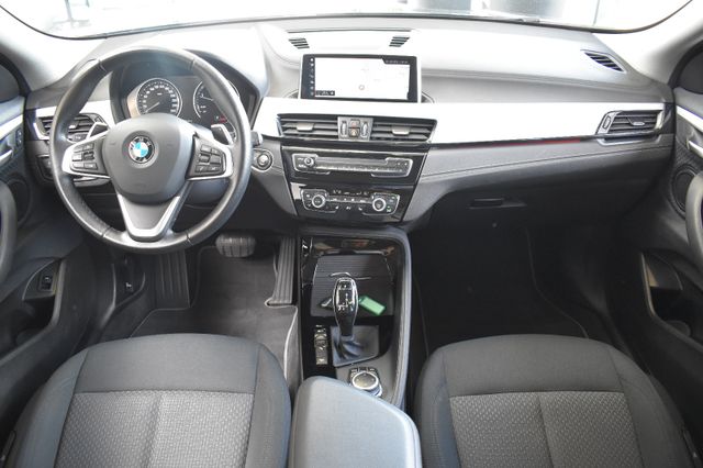 BMW X2 20d xDrive Aut. Advantage LED DAB Temp RFKam