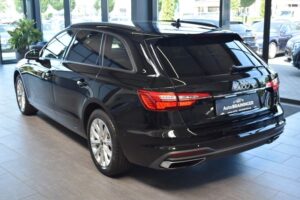 Audi A4 Avant 30TDI S-tronic LED Navi3D Tempomat DAB