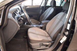 Volkswagen Golf VII 1.2TSI Lim. Comfortline Navi PDCs Temp.