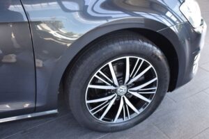 Volkswagen Golf VII 1.2TSI Lim. Comfortline Navi PDCs Temp.