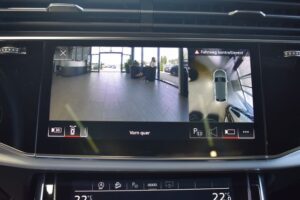 Audi Q8 50TDI Quattro S Line MatrixHD Pano B&O AHK 22