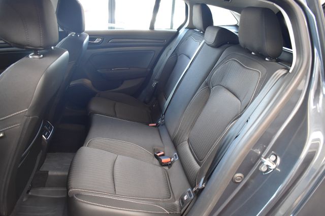 Renault Megane IV Business dCi115 Auto. Navi3D PDC DAB