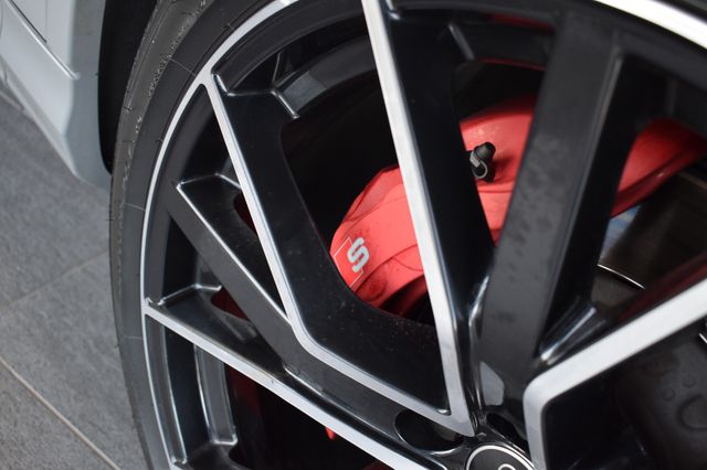 Audi SQ7 4.0TFSI Quattro Compet.Plus Laser Soft 22"