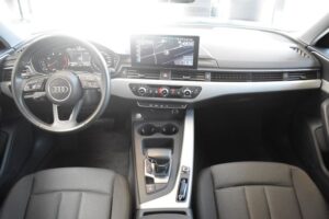 Audi A4 Avant 30TDI S-tronic LED RFK AHK HUD DAB SHZ