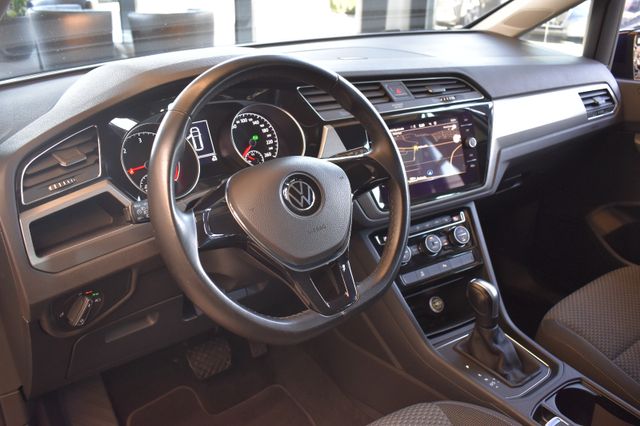Volkswagen Touran 2.0TDI Comfortline DSG Navi3D AHK PDC