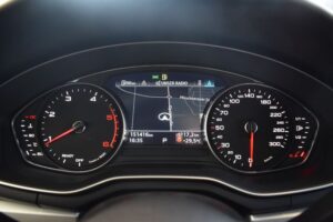 Audi A4 Avant 30TDI S-tronic LED RFK AHK HUD DAB SHZ