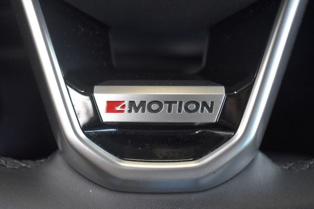 Volkswagen Passat Var 2.0TDI DSG 4Motion IQ-Light ACC VirtC