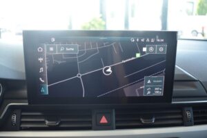 Audi A4 Avant 30TDI S-tronic LED RFK AHK HUD DAB SHZ