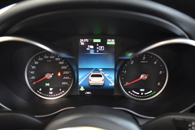 Mercedes-Benz C 300de Limousine Avantgarde 9G-tronic LED RFKam