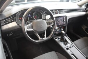 Volkswagen Passat Var. 2.0TDI DSG Business LED Navi3D ACC