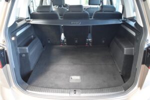 Volkswagen Touran 2.0TDI DSG Highline LED ACC Standheizung