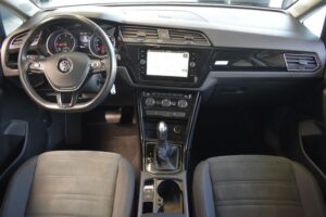 Volkswagen Touran 2.0TDI DSG Highline LED ACC Standheizung