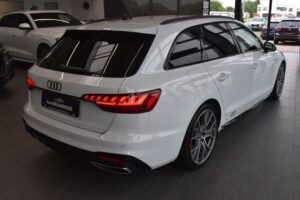 Audi A4 Avant 40TDI S-tronic S line LED RFKamera AHK