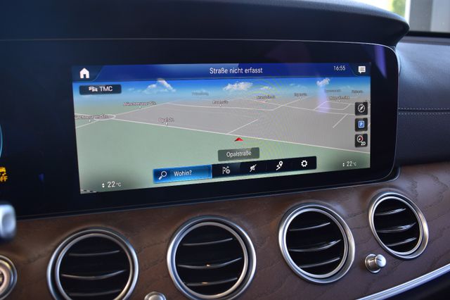 Mercedes-Benz E 220d T Exclusive 9G-tronic LED WideScreen Navi