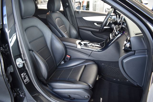 Mercedes-Benz C300de T 9G-tronic AMG-Line LED AHK Navi Distron