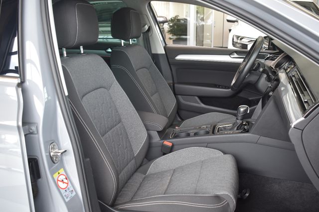 Volkswagen Passat Var 2.0TDI DSG 4Motion IQ-Light ACC VirtC
