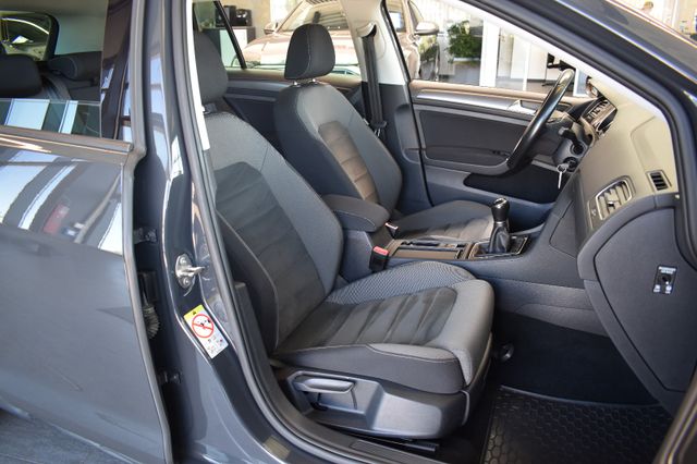 Volkswagen Golf 7 Var. 1.5TSI Comfortline Alcantara AHK ACC