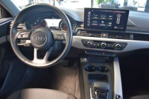 Audi A4 Avant 30TDI S-tronic LED Navi3D Tempomat DAB