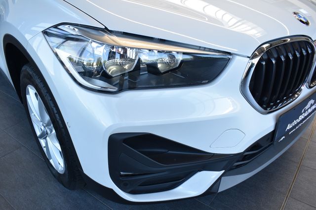 BMW X1 18d sDrive Aut. Navi AHK DAB LaneAss RFKamera