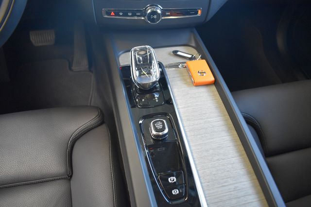 Volvo XC60 B4 Inscription AWD Aut. LED Pano HUD VirtCo