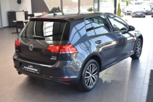 Volkswagen Golf VII 1.2TSI Lim. Comfortline Navi PDCs Temp.
