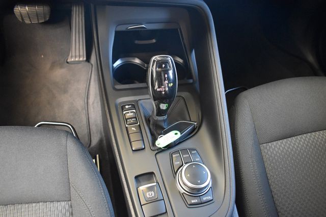 BMW X1 18d sDrive Aut. Navi AHK DAB LaneAss RFKamera