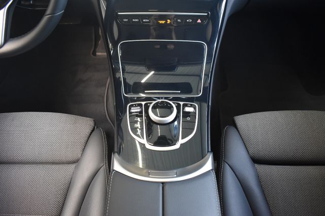 Mercedes-Benz C 300de Limousine Avantgarde 9G-tronic LED RFKam