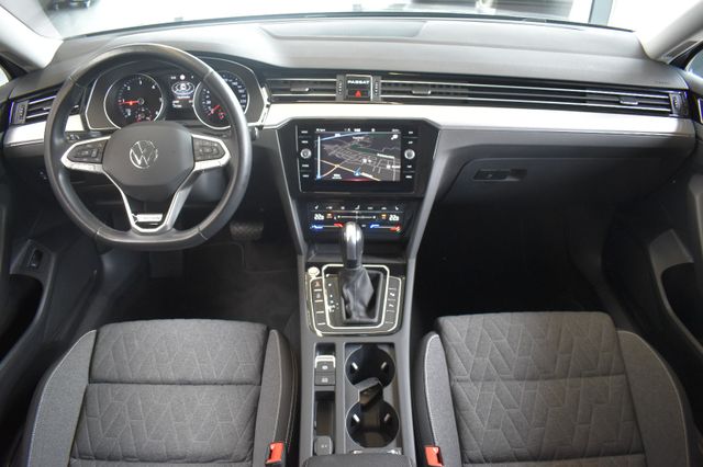 Volkswagen Passat Var 2.0TDI DSG 4Motion IQ-Light ACC VirtC