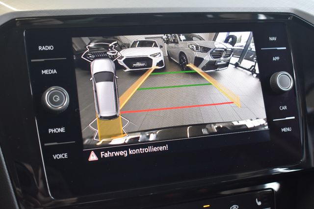 Volkswagen Passat Var. 2.0TDI DSG Business LED Navi3D ACC