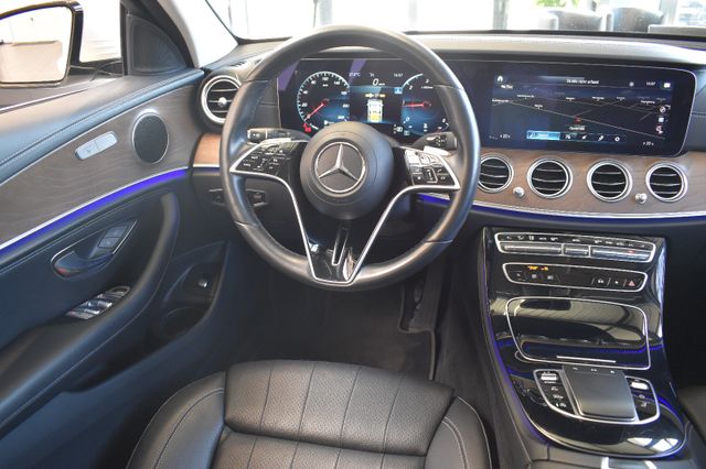 Mercedes-Benz E 220d T Exclusive 9G-tronic LED WideScreen Navi