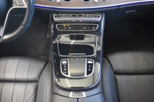 Mercedes-Benz E 220d T Exclusive 9G-tronic LED WideScreen Navi
