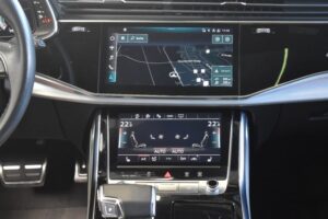 Audi Q8 50TDI Quattro S Line MatrixHD Pano B&O AHK 22
