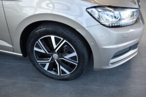 Volkswagen Touran 2.0TDI DSG Highline LED ACC Standheizung