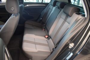 Volkswagen Golf VII 1.2TSI Lim. Comfortline Navi PDCs Temp.