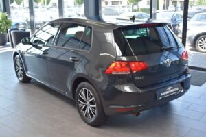 Volkswagen Golf VII 1.2TSI Lim. Comfortline Navi PDCs Temp.