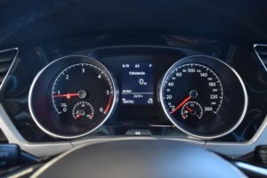 Volkswagen Touran 2.0TDI Comfortline DSG Navi3D AHK PDC