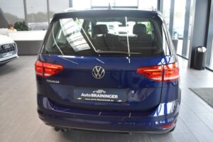 Volkswagen Touran 2.0TDI DSG Highline LED AHK ACC Massage
