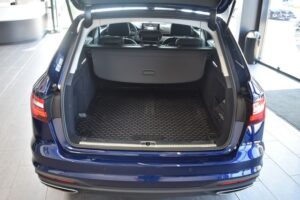 Audi A4 Avant 30TDI S-tronic LED RFK AHK HUD DAB SHZ