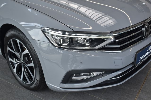 Volkswagen Passat Var 2.0TDI DSG 4Motion IQ-Light ACC VirtC