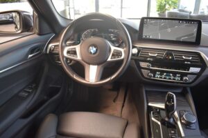 BMW 520d Limo xDrive Automatik Laser LiveCo HUD 19"