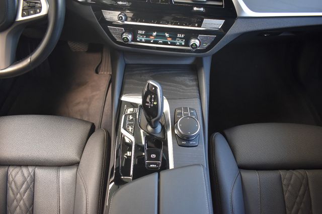 BMW 520d Limo xDrive Automatik Laser LiveCo HUD 19"