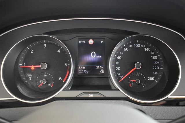 Volkswagen Passat Variant 2.0TDI DSG Business LED ACC AHK