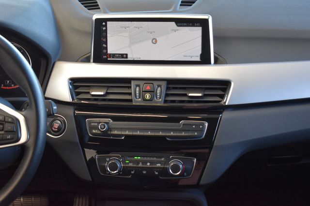 BMW X1 18d sDrive Aut. Navi AHK DAB LaneAss RFKamera