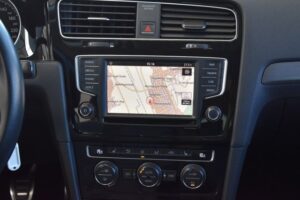 Volkswagen Golf VII 1.2TSI Lim. Comfortline Navi PDCs Temp.