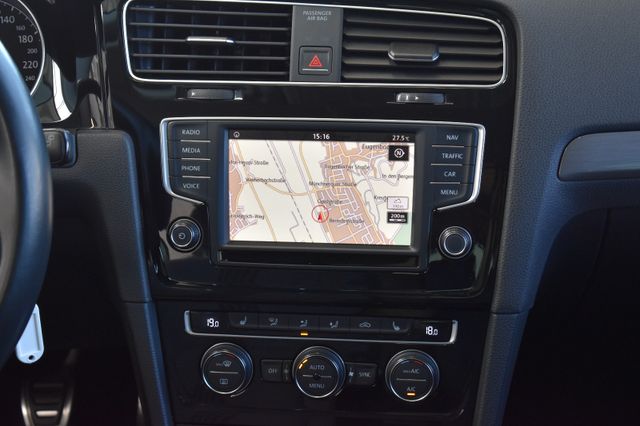 Volkswagen Golf VII 1.2TSI Lim. Comfortline Navi PDCs Temp.