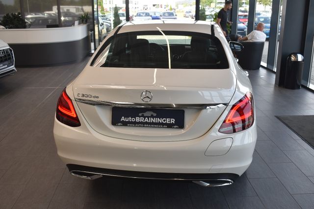 Mercedes-Benz C 300de Limousine Avantgarde 9G-tronic LED RFKam