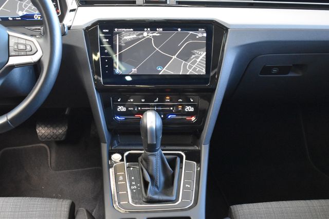 Volkswagen Passat Var. 2.0TDI Business DSG LED Pano Virtual